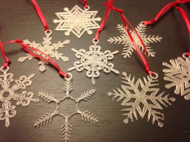 3D Printed Small Snowflake Ornaments - from the Snowflake Machine by  mathgrrl